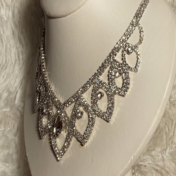 Necklace - Picture 2 of 2